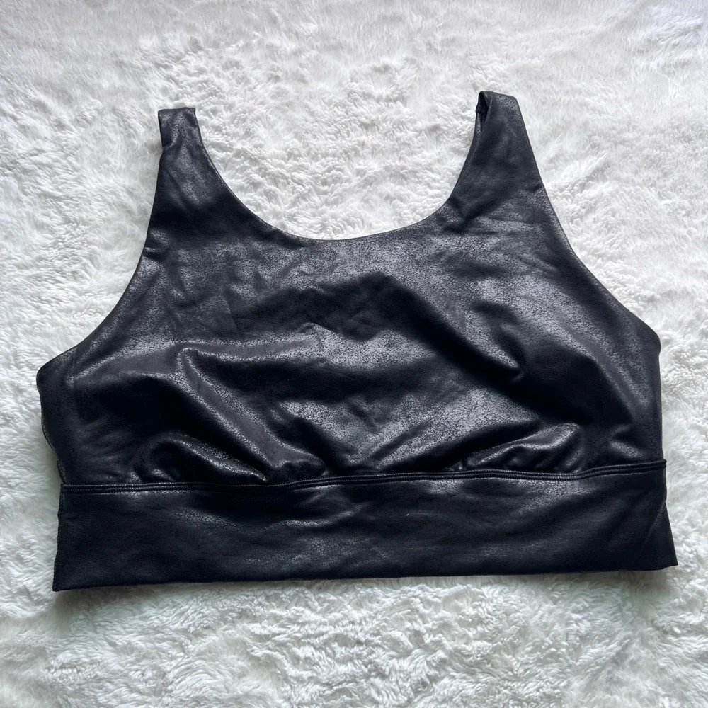 OFFLINE by Aerie Black Faux Leather Crackle Medium Support Sports Bra XL NWOT